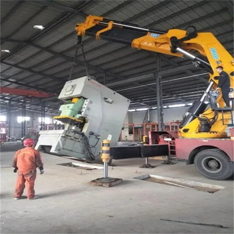 景县80吨折臂吊车出租附近电话